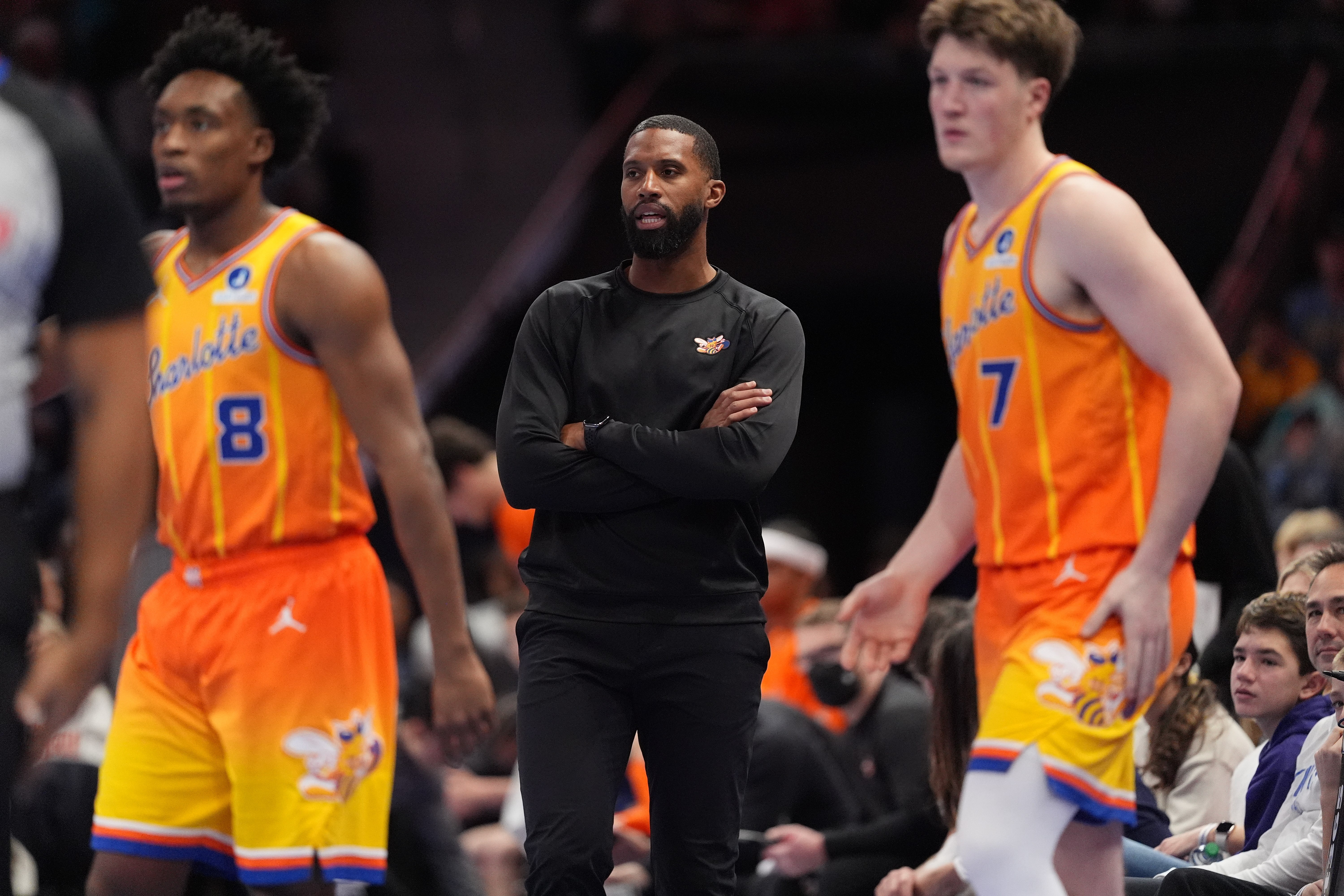 官方：1月25日黄蜂对阵奇才的比赛因天气原因提前至凌晨1点开球