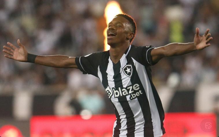 球王会官网-巴媒：热菲尼奥确定加盟辽宁铁人，球员周末启程前往中国